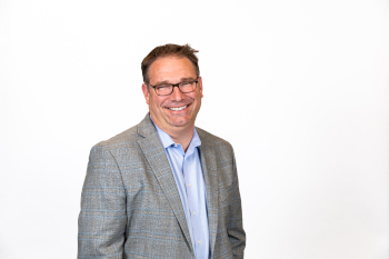 Headshot of Mark Holmes